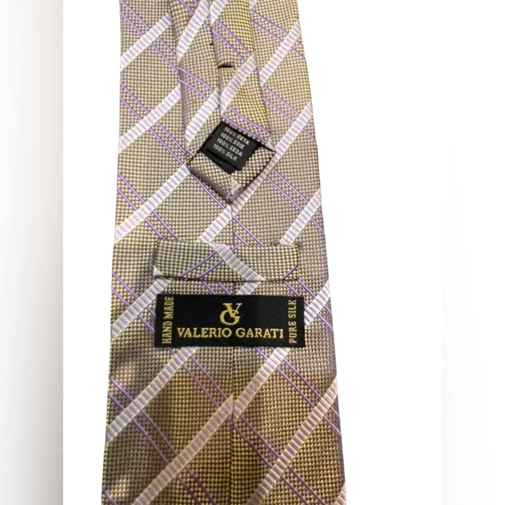🖤❤️100% SILK Beautiful Valerio Galati Lavender & Golden Tie. STUNNING!!